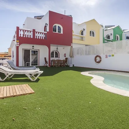 Galera Boutique Art With Private Pools, Free Wifi & Bbq, By Amazzzing Travel Vila *