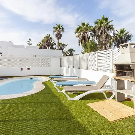 Vila Galera Boutique Art With Private Pools, Free Wifi & Bbq, By Amazzzing Travel Corralejo
