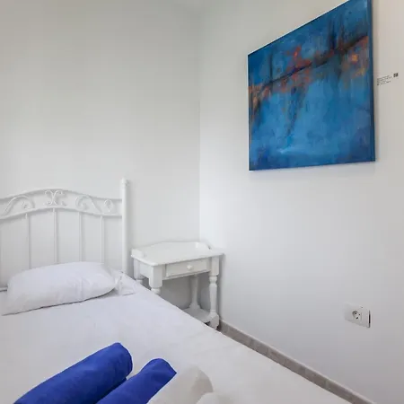 Vila Galera Boutique Art With Private Pools, Free Wifi & Bbq, By Amazzzing Travel *