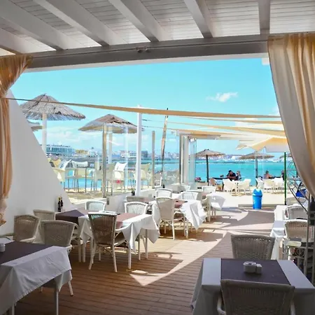 Galera Boutique Art With Private Pools, Free Wifi & Bbq, By Amazzzing Travel Vila *