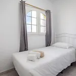 Galera Boutique Art With Private Pools, Free Wifi & Bbq, By Amazzzing Travel