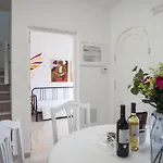 Galera Boutique Art With Private Pools, Free Wifi & Bbq, By Amazzzing Travel *
