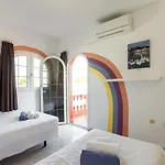 Galera Boutique Art With Private Pools, Free Wifi & Bbq, By Amazzzing Travel Villa *