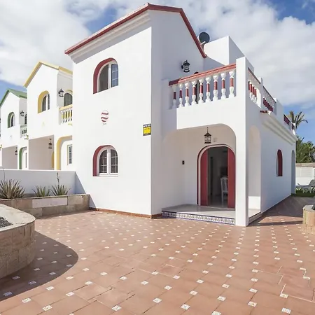 Villa Galera Boutique Art With Private Pools, Free Wifi & Bbq, By Amazzzing Travel *