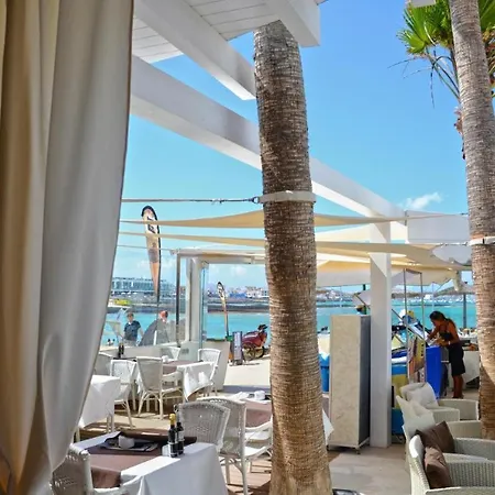 Galera Boutique Art With Private Pools, Free Wifi & Bbq, By Amazzzing Travel Villa *