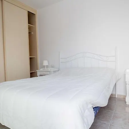 Villa Galera Boutique Art With Private Pools, Free Wifi & Bbq, By Amazzzing Travel *