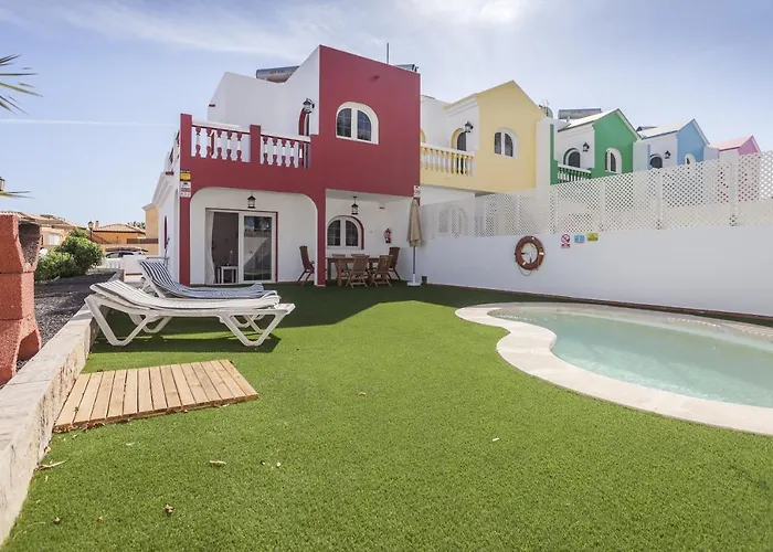 Galera Boutique Art With Private Pools, Free Wifi & Bbq, By Amazzzing Travel Villa *