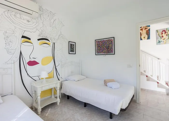 Villa Galera Boutique Art With Private Pools, Free Wifi & Bbq, By Amazzzing Travel Corralejo