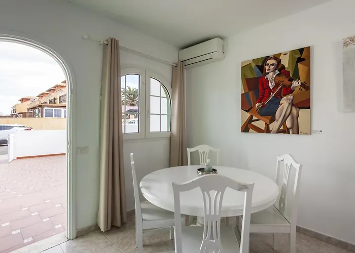 Villa Galera Boutique Art With Private Pools, Free Wifi & Bbq, By Amazzzing Travel Corralejo