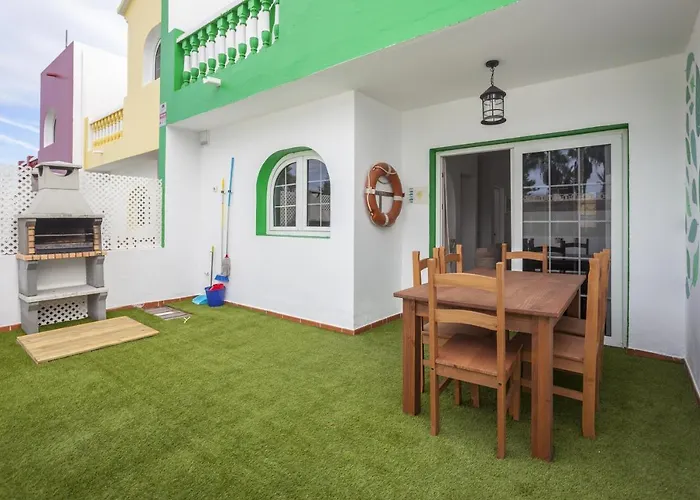 Villa Galera Boutique Art With Private Pools, Free Wifi & Bbq, By Amazzzing Travel *