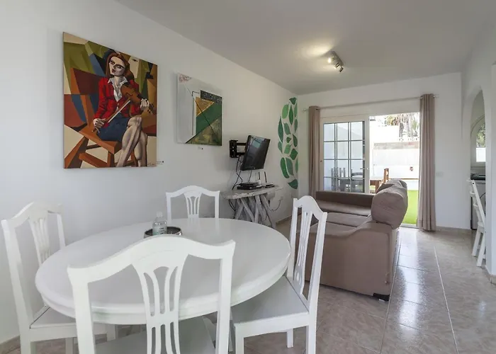 Villa Galera Boutique Art With Private Pools, Free Wifi & Bbq, By Amazzzing Travel *